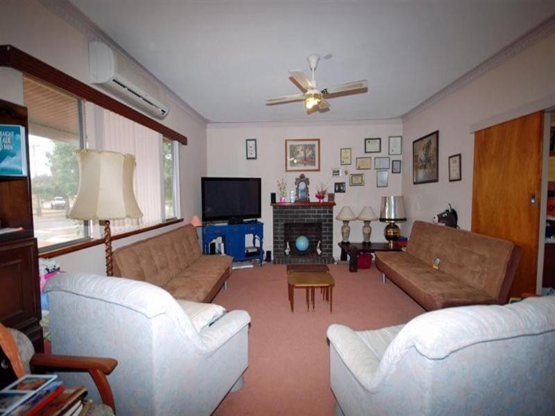 3 Sydney Hall Way, Narrogin WA 6312