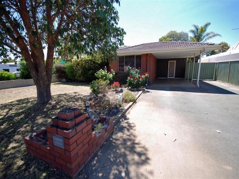 79 Narrakine Road, Narrogin WA 6312