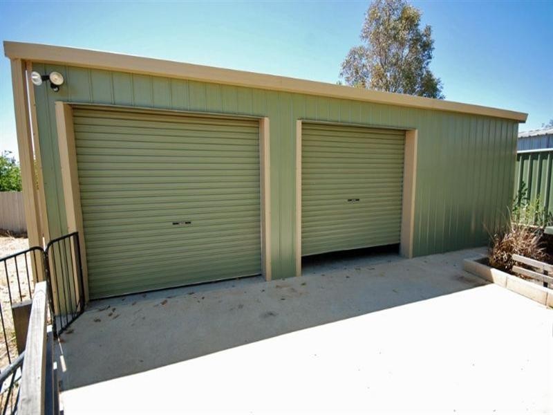 79 Narrakine Road, Narrogin WA 6312