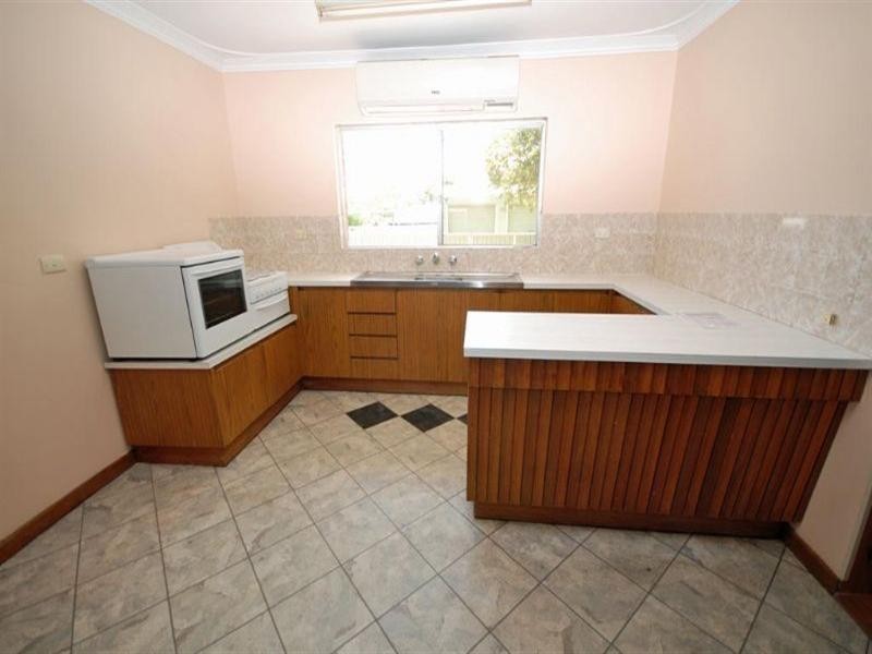 79 Narrakine Road, Narrogin WA 6312