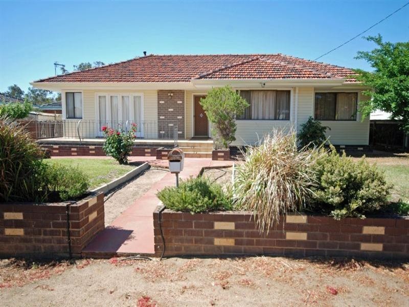 5 Fox Street, Narrogin WA 6312