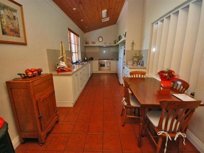 8 Hansard Street, Narrogin WA 6312