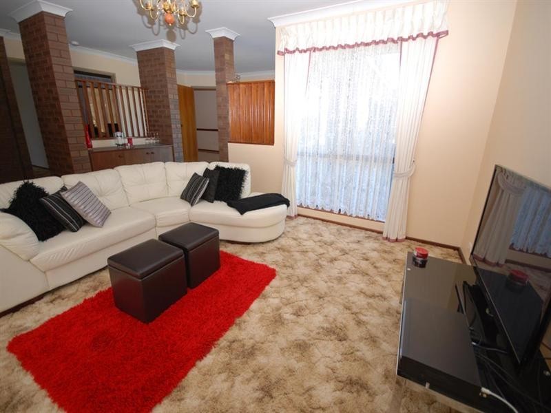 15 Narrakine Road, Narrogin WA 6312