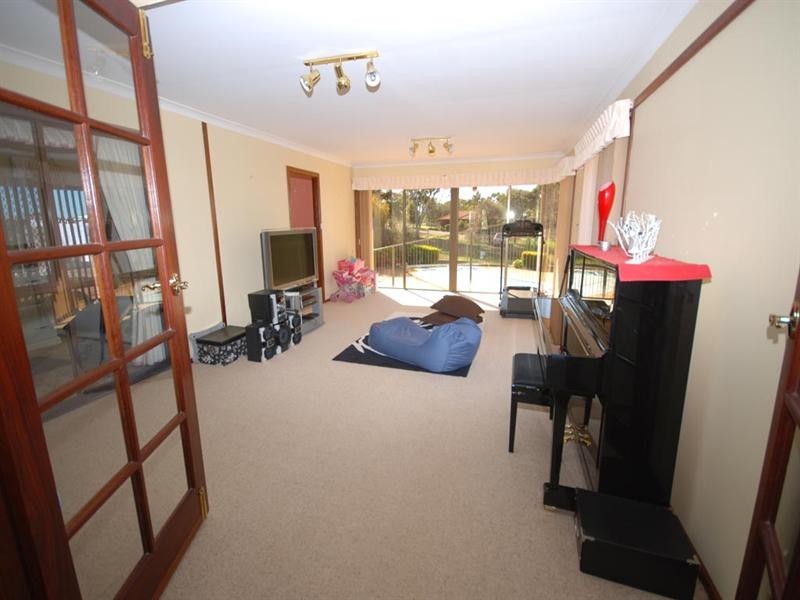 15 Narrakine Road, Narrogin WA 6312