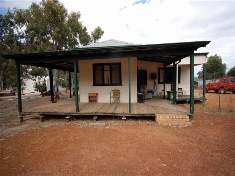 16 Wilson Street, Highbury WA 6313