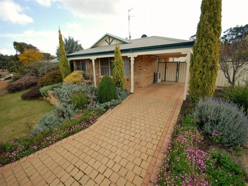 2 Parry Court, Narrogin WA 6312