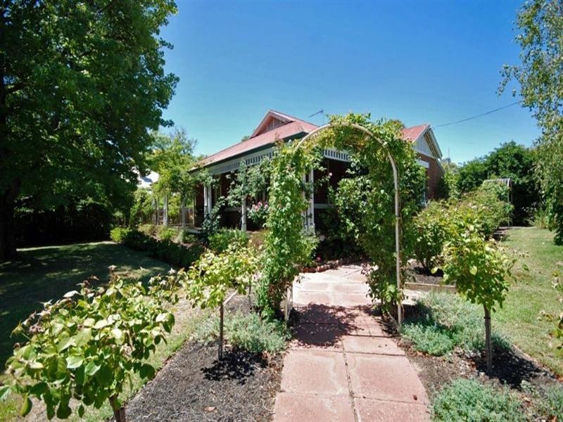 17 Havelock Street, Narrogin WA 6312