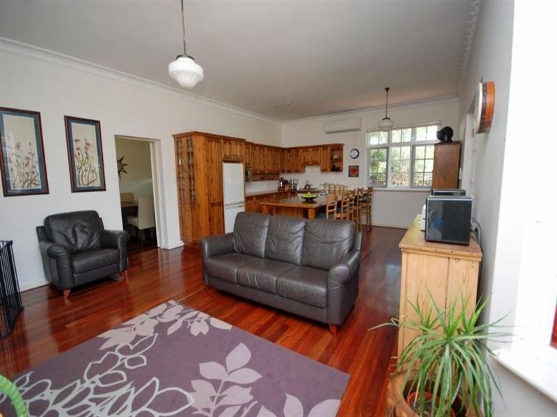 17 Havelock Street, Narrogin WA 6312