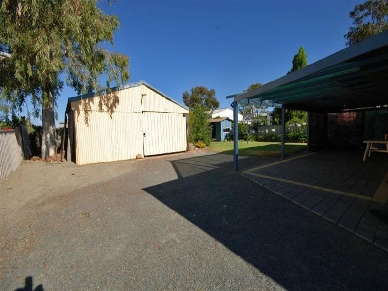 97 Narrakine Road, Narrogin WA 6312
