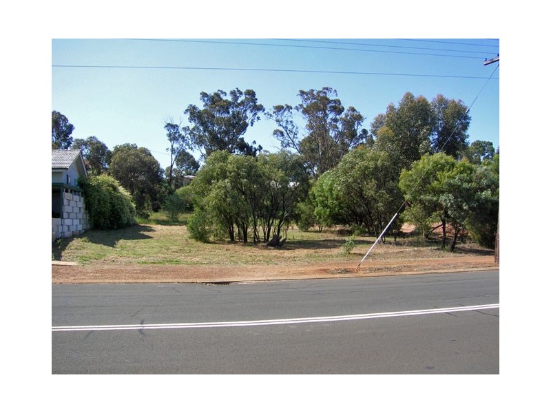 94 Forrest Street, Narrogin WA 6312