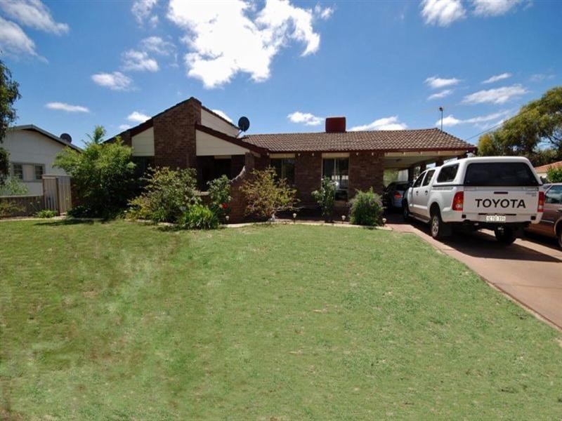 21 Johnston Streeet, Wagin WA 6315