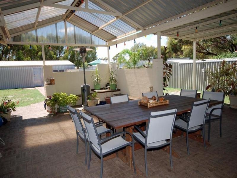 21 Johnston Streeet, Wagin WA 6315