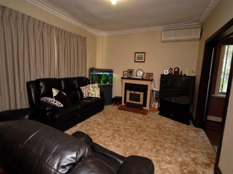 123 Narrakine Road, Narrogin WA 6312