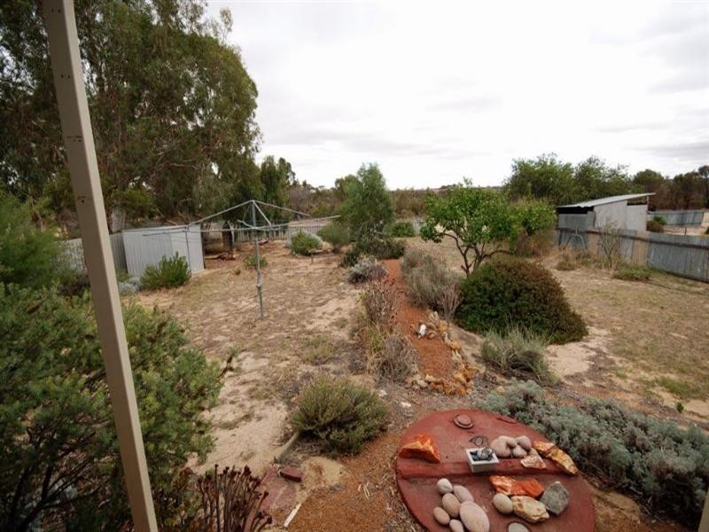 25 Connor Street, Yealering WA 6372