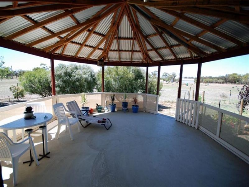 80 Johnston Street, Wagin WA 6315