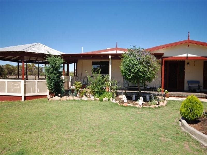 80 Johnston Street, Wagin WA 6315