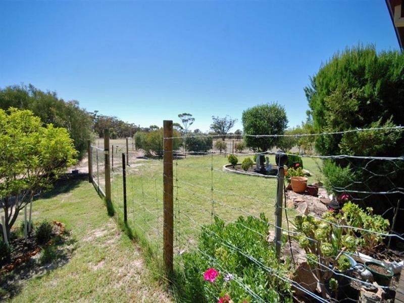 80 Johnston Street, Wagin WA 6315