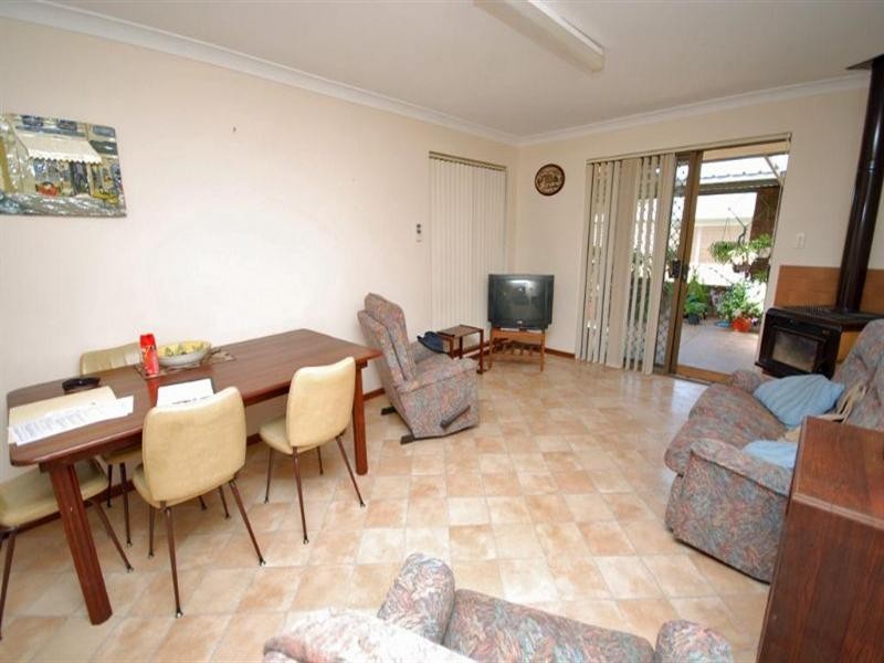 43 Narrakine Road, Narrogin WA 6312