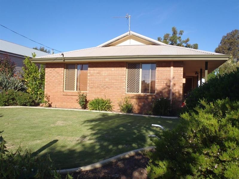 37 Havelock Street, Narrogin WA 6312