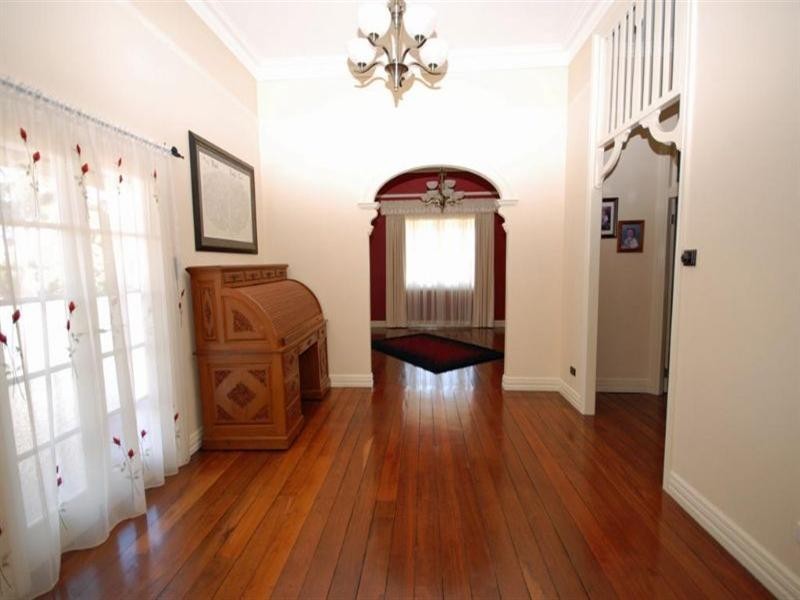 8 Falcon Street, Narrogin WA 6312