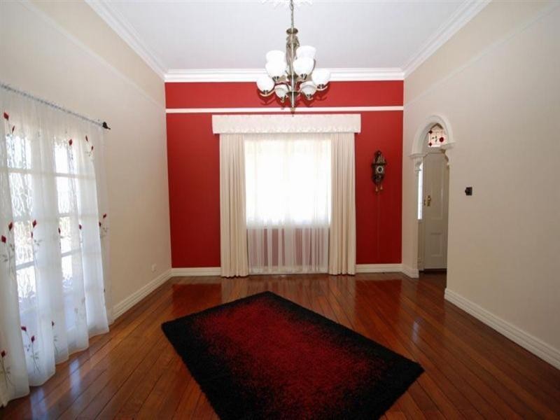 8 Falcon Street, Narrogin WA 6312