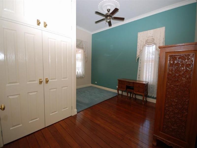 8 Falcon Street, Narrogin WA 6312