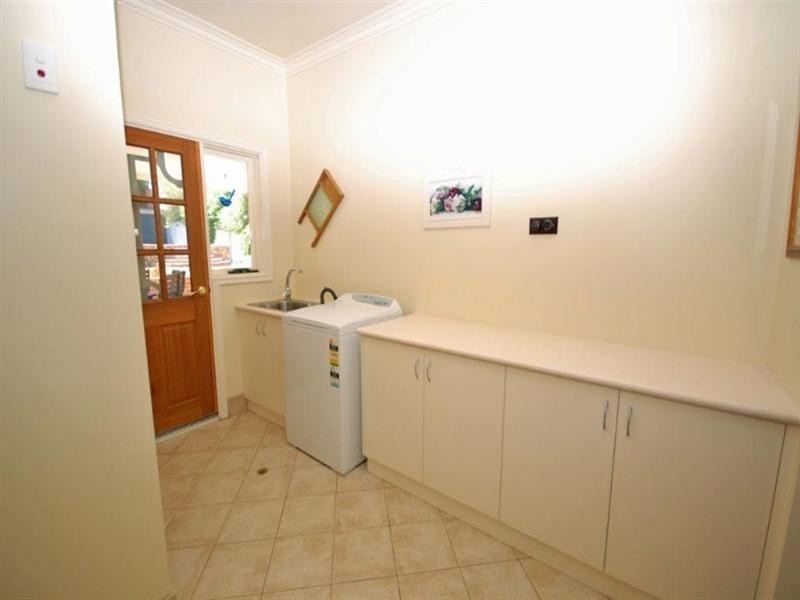 8 Falcon Street, Narrogin WA 6312