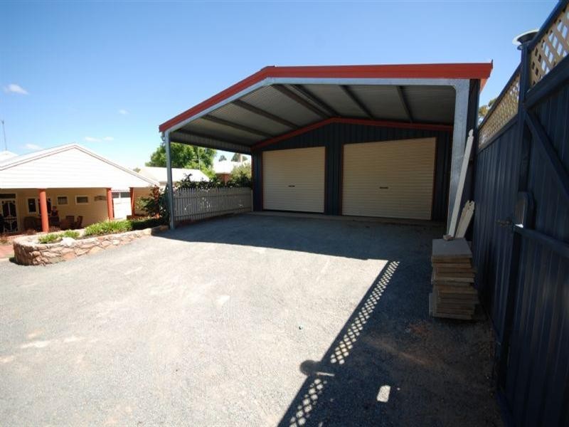 8 Falcon Street, Narrogin WA 6312