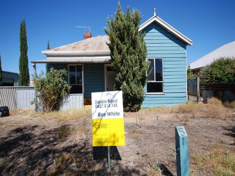 5 Clayton Road, Narrogin WA 6312