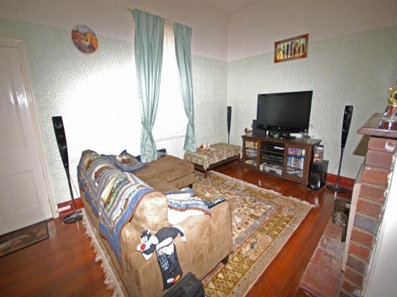 16 Dellar Street, Narrogin WA 6312