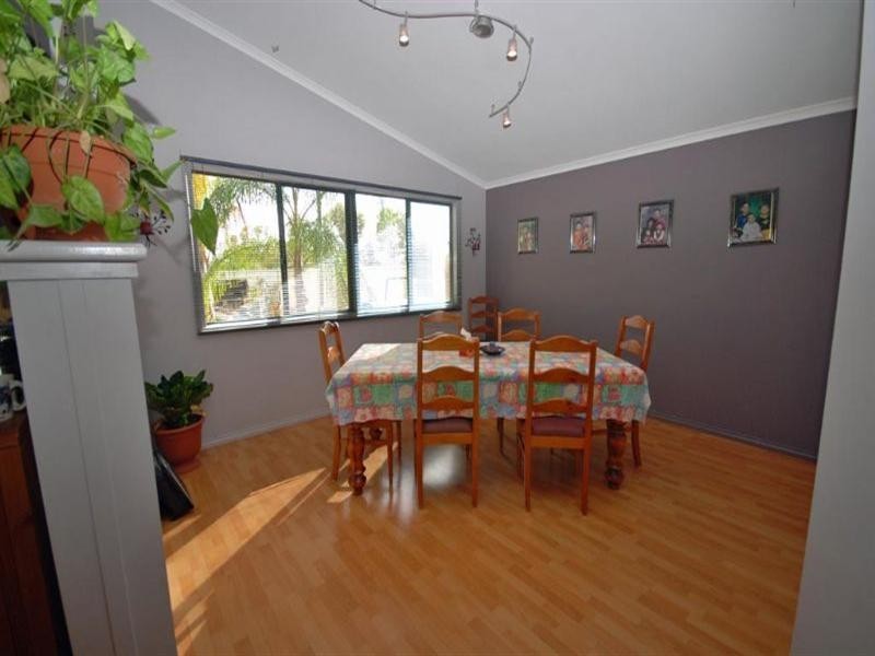 25 Hansard Street, Narrogin WA 6312