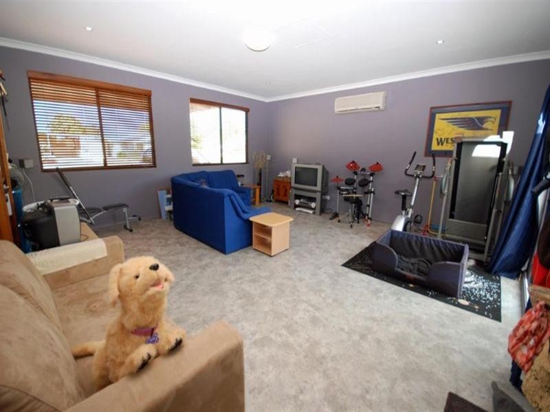 25 Hansard Street, Narrogin WA 6312