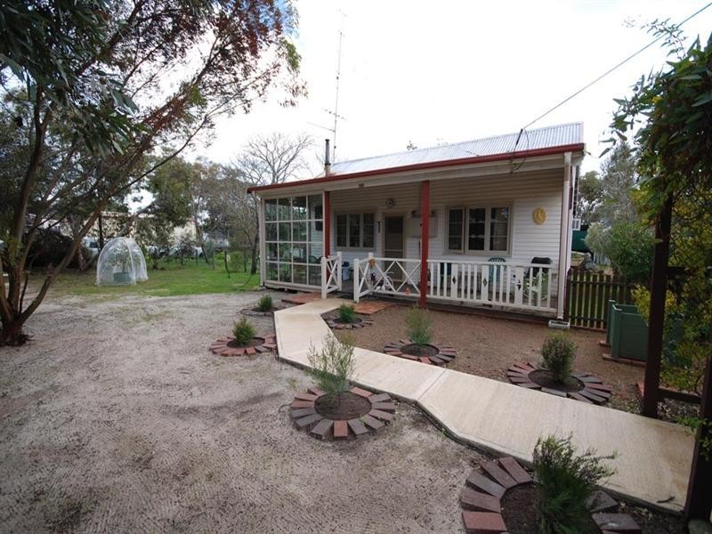 19 and 21 Johnston Street, Wickepin WA 6370