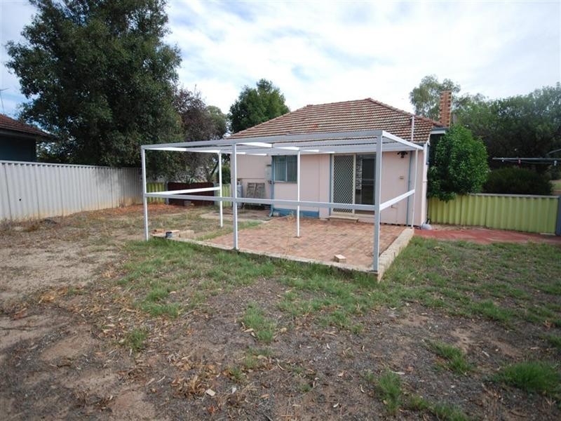 64 Bannister Street, Narrogin WA 6312