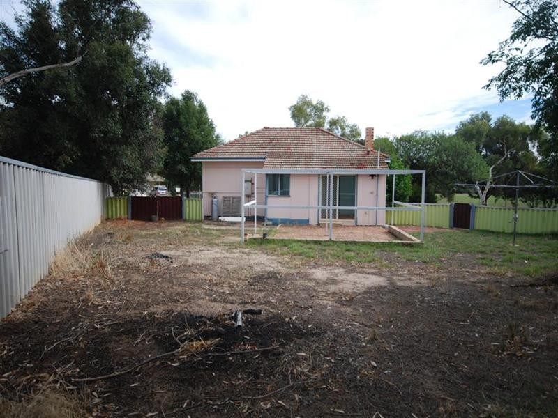 64 Bannister Street, Narrogin WA 6312