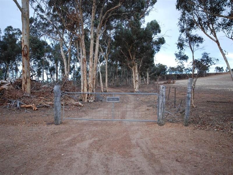 Lot 15624 Yornanning Road, Cuballing WA 6311
