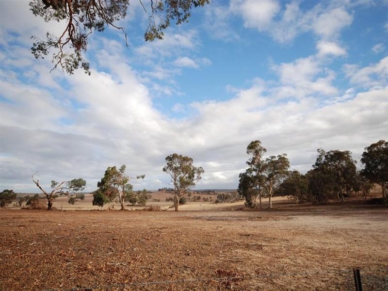 Lot 15624 Yornanning Road, Cuballing WA 6311