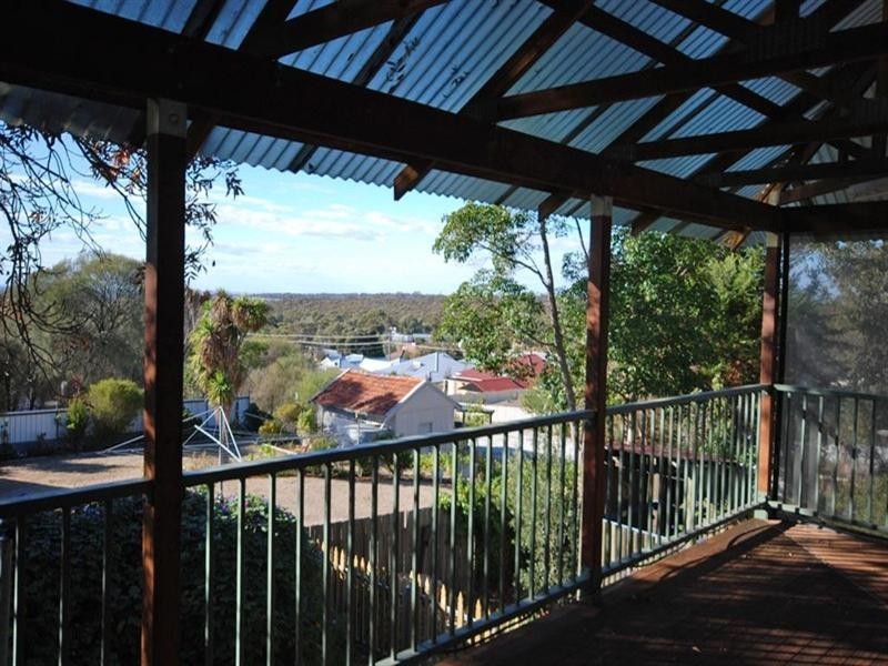 67 Furnival Street, Narrogin WA 6312