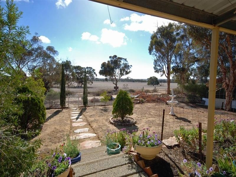 36 and 48 Howard Street, Popanyinning WA 6309