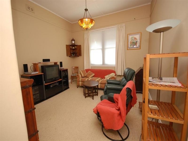 27 Clayton Road, Narrogin WA 6312