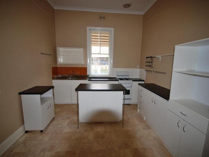 27 Clayton Road, Narrogin WA 6312