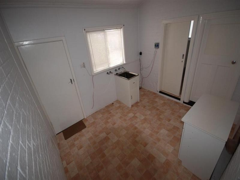 27 Clayton Road, Narrogin WA 6312