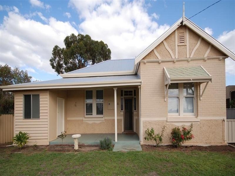 27 Clayton Road, Narrogin WA 6312