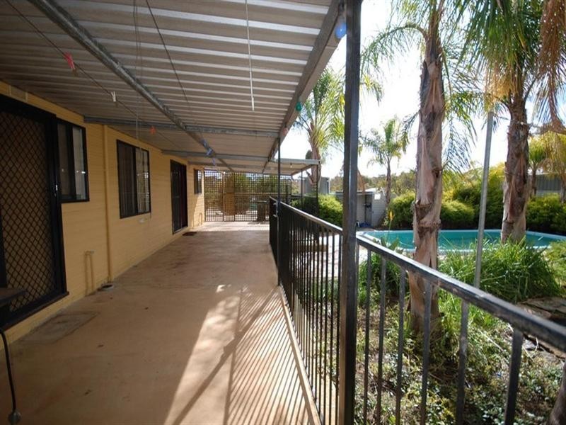 35 Derby Street, Cuballing WA 6311