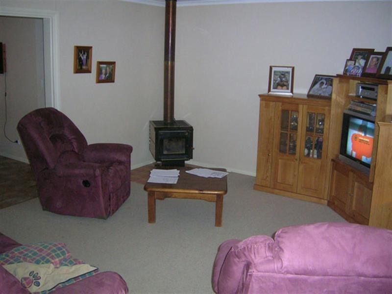 35 Derby Street, Cuballing WA 6311