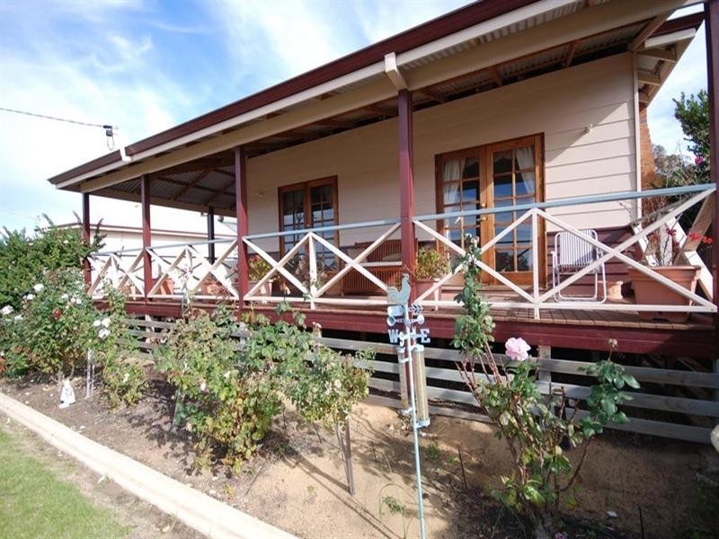 22 Floreat Street, Narrogin WA 6312