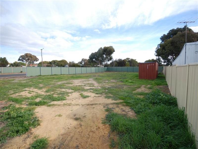 9 James Street, Narrogin WA 6312