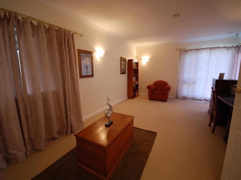 8 Lewis Street, Narrogin WA 6312