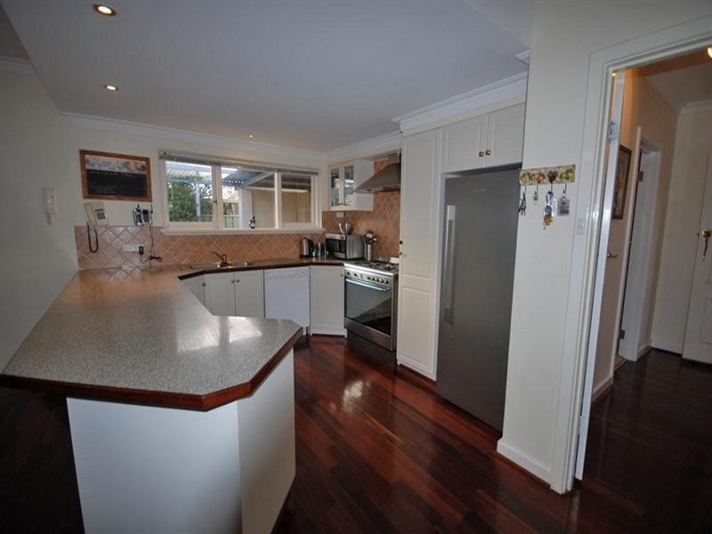 8 Lewis Street, Narrogin WA 6312