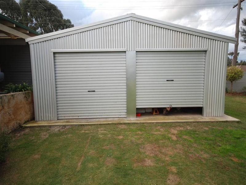 31 Dellar Street, Narrogin WA 6312